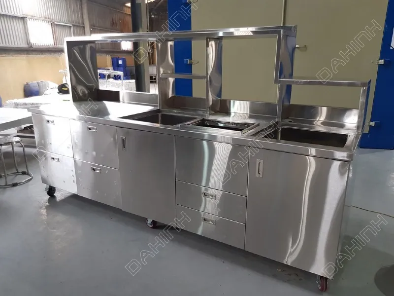 gia công quầy inox, quầy bar inox