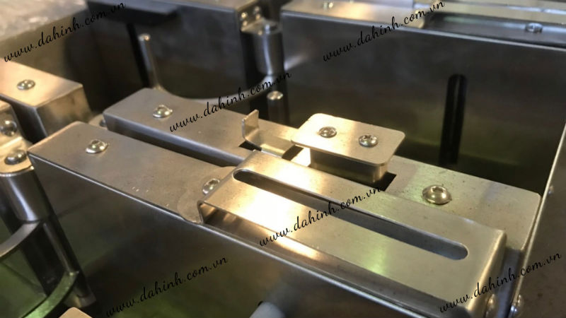 gia-cong-cat-laser-inox-gia-cong-cnc-uy-tin