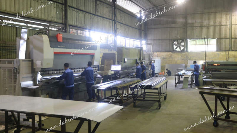 gia-cong-cnc-quay-inox-uy-tin-1