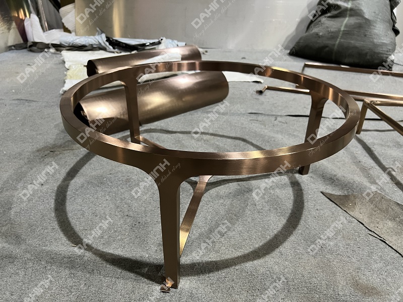 bàn trà chân inox