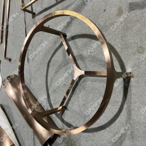 bàn trà chân inox