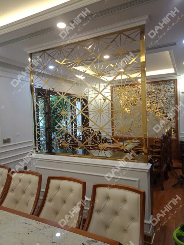 vách trang trí cầu thang