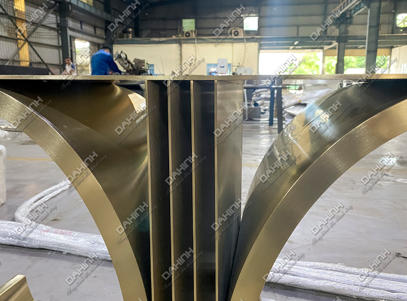 bàn chữ X bàn chữ X