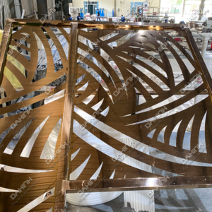 vách ngăn phòng bếp