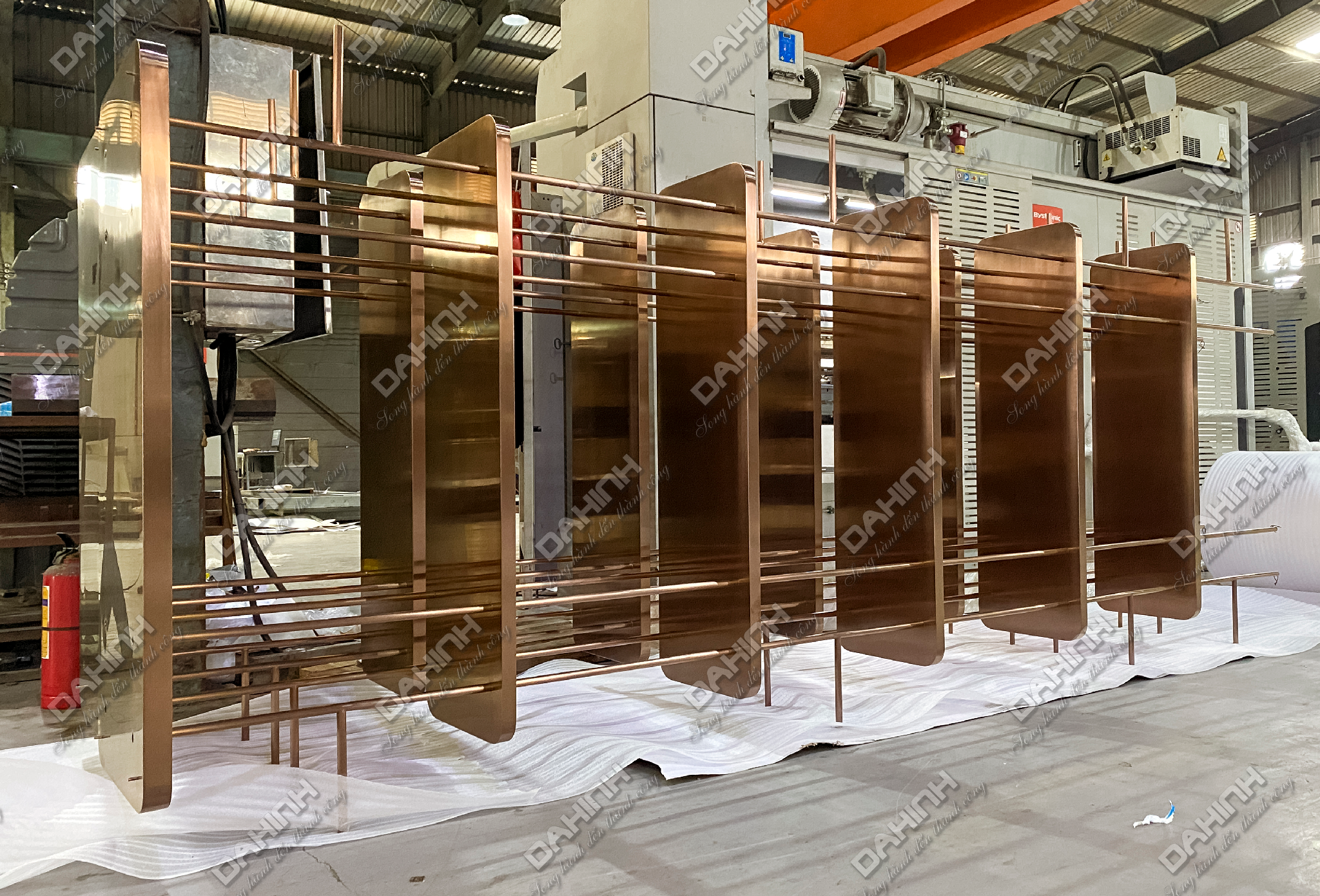 tủ kệ trang trí phòng khách