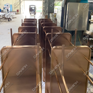 tủ kệ trang trí phòng khách