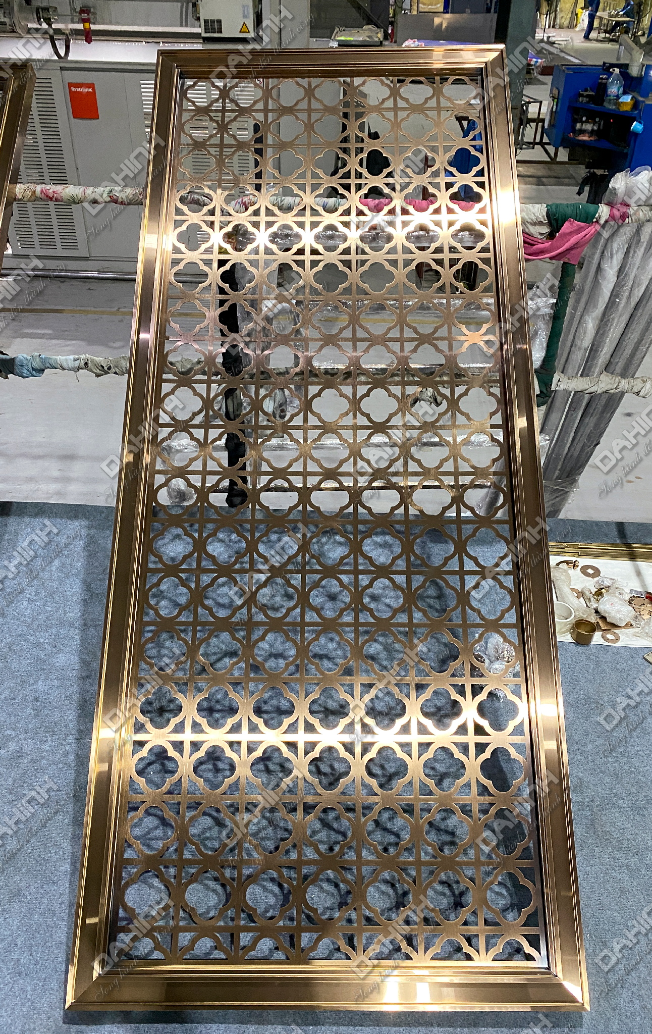 vách trang trí phòng khách hiện đại