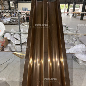 vách ngăn cnc phòng khách