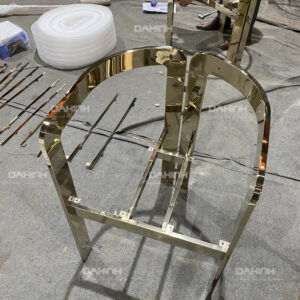 ghế inox mạ vàng