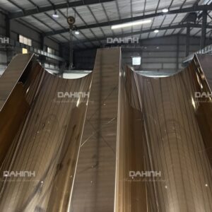 vách ngăn CNC phòng khách