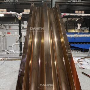 vách ngăn CNC phòng khách