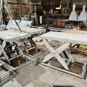 bàn nâng hạ chiều cao