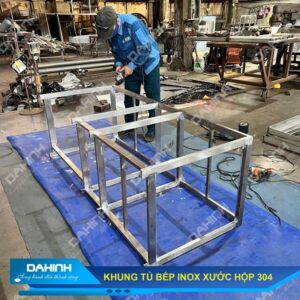 khung tủ bếp inox