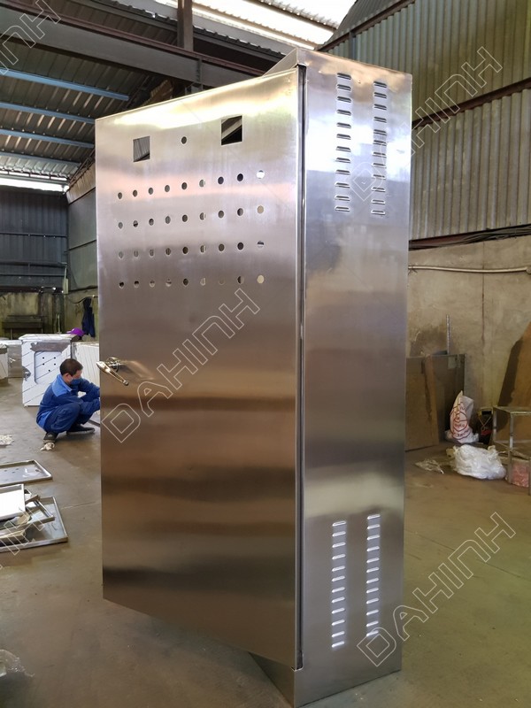 vỏ tủ điện ngoài trời