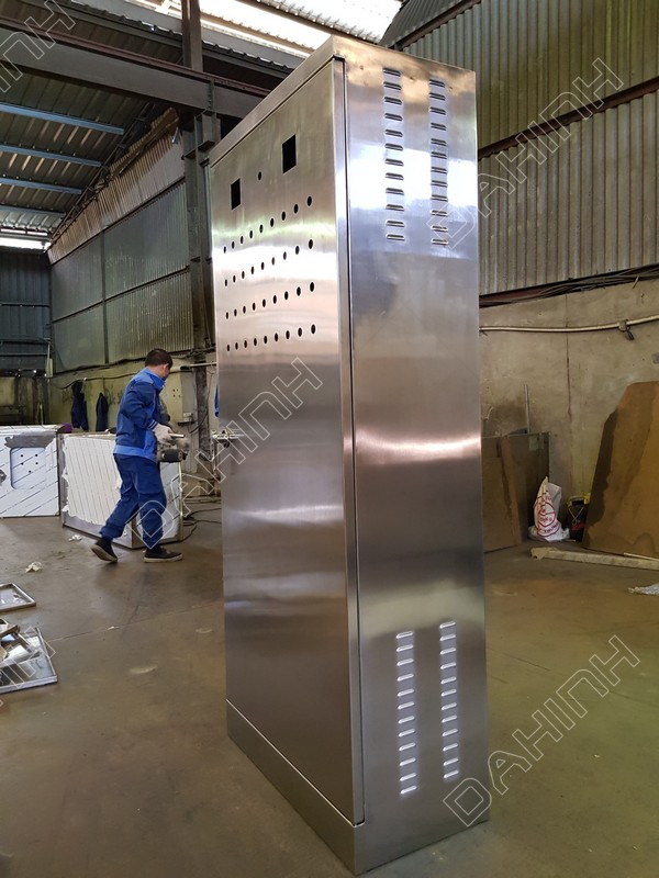 vỏ tủ điện ngoài trời