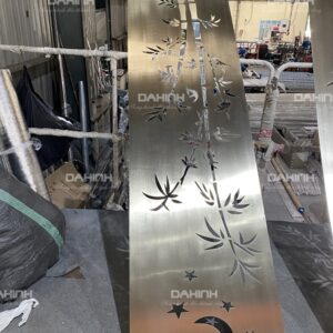 cửa cổng cnc