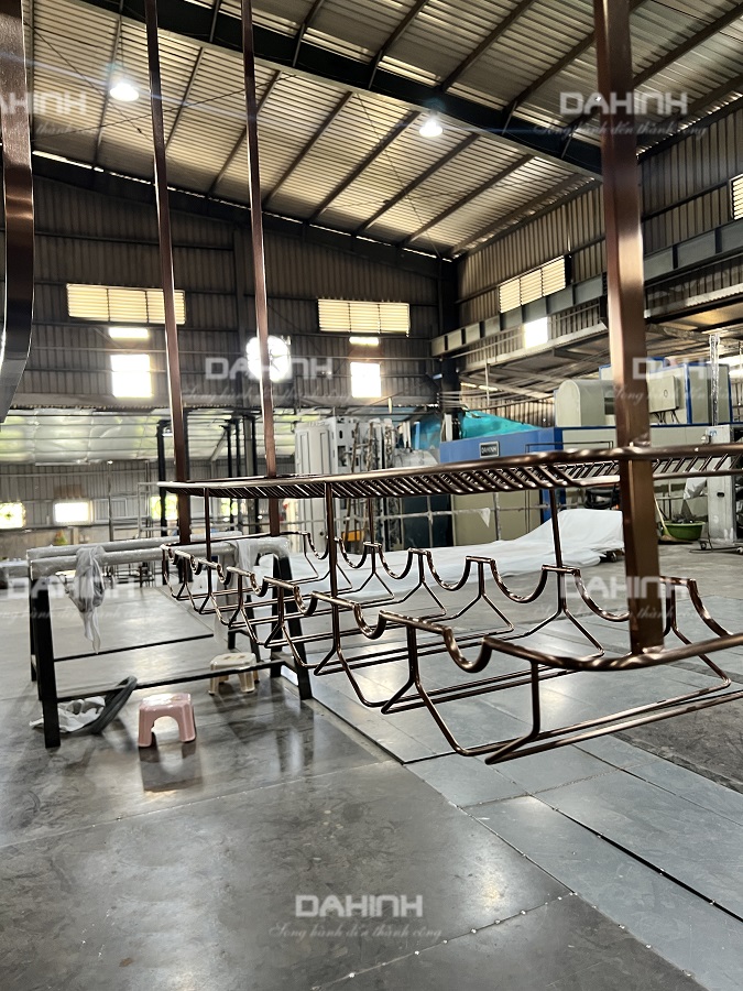 giá treo ly quầy bar gia đình giá treo ly quầy bar gia đình